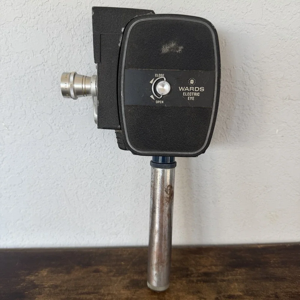 Vintage Wards 8mm Movie‎ Camera Turret 729 Electric Eye w/ Handle